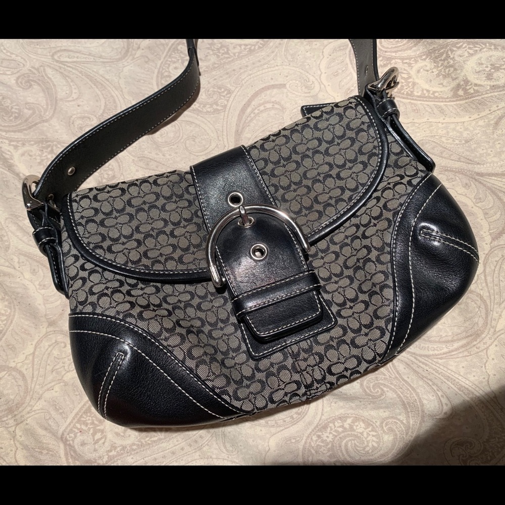 ᗷᖇᗩᑎᗪ ᑎᗴᗯ !!!!  Vintage Coach Shoulder Bag